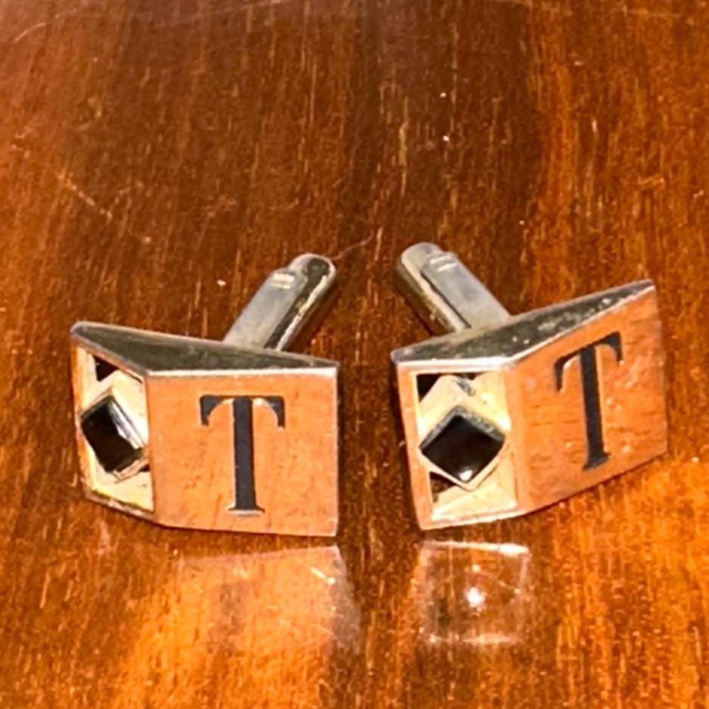 Vintage Mid Century‎ Gold Tone & Black Diamond “T” Cufflinks